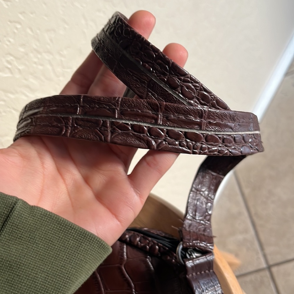 Brown - Picture 3 of 4